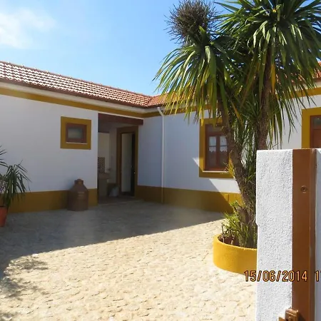 Charming Near With Private Pool